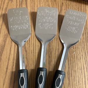 Engraved spatulas